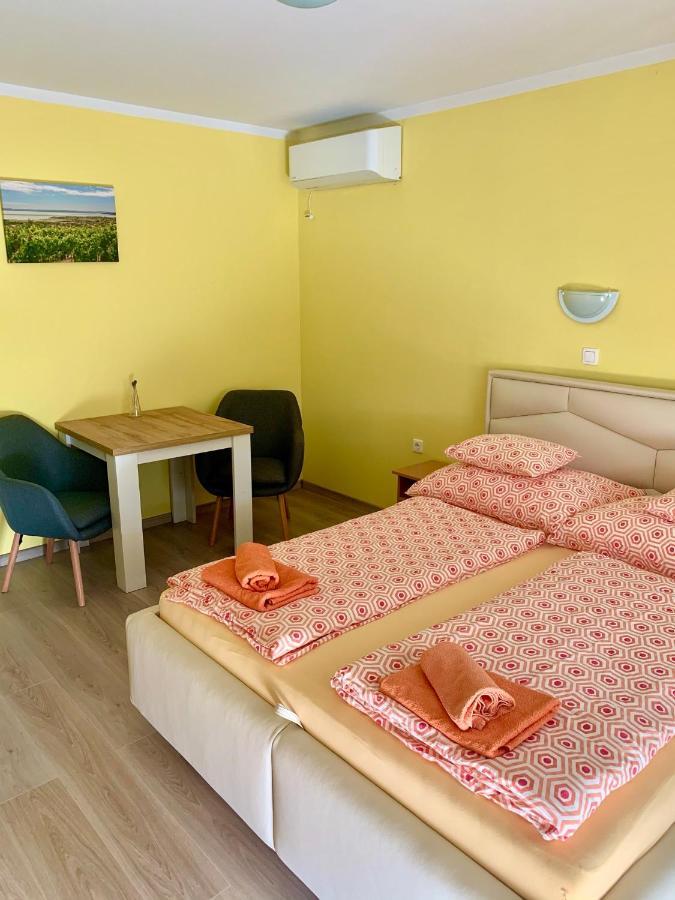 Bed and Breakfast Andrea Pansio Balatonfüred Exterior foto